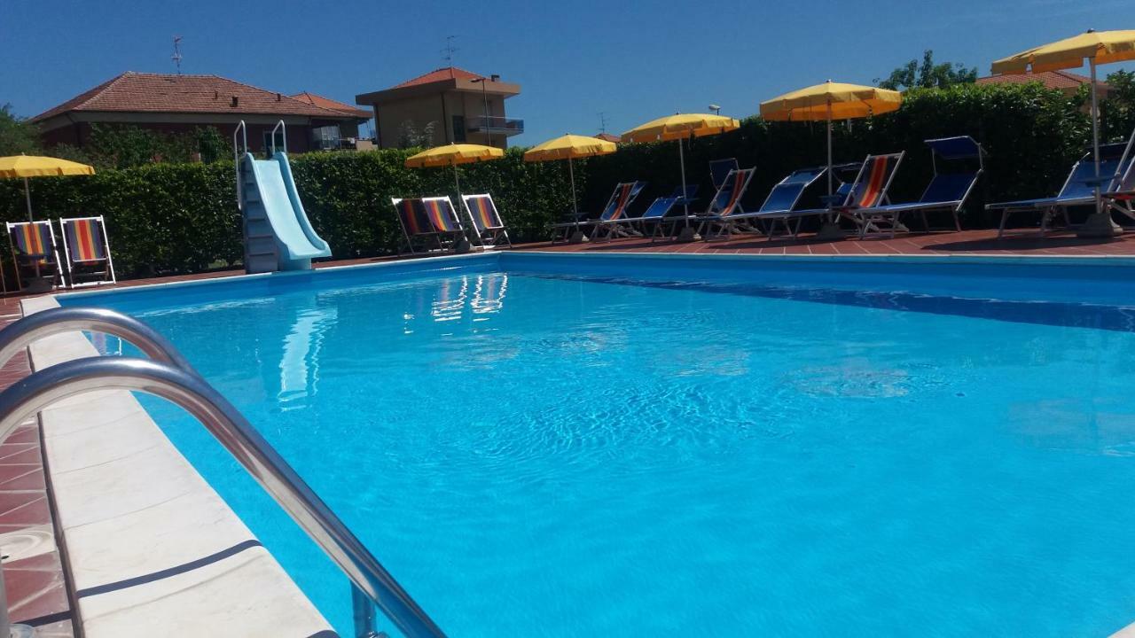 Residence Mizar Pietra Ligure Exterior foto